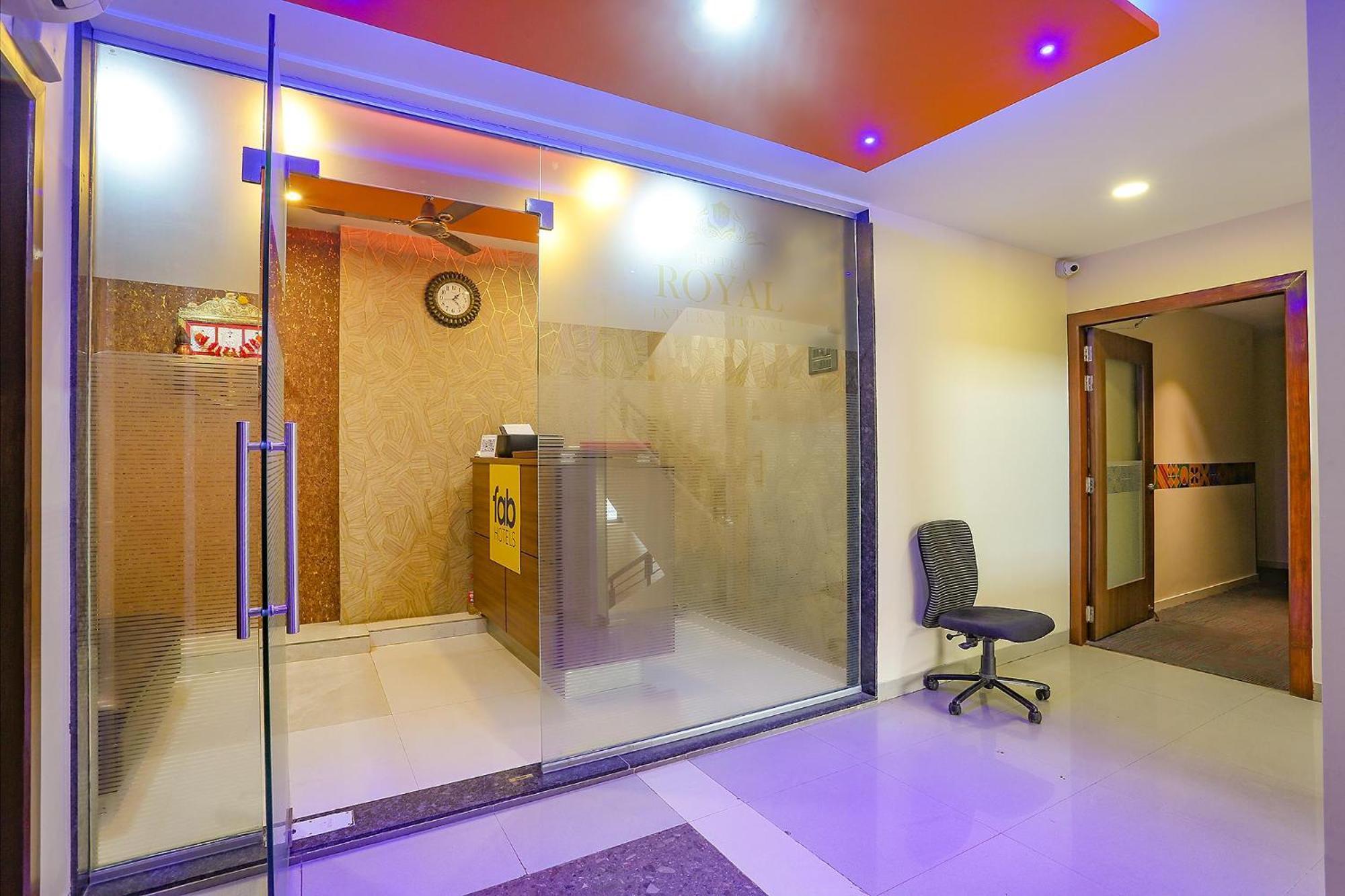 Fabhotel Royal International - Nr Mumbai International Airport Ngoại thất bức ảnh